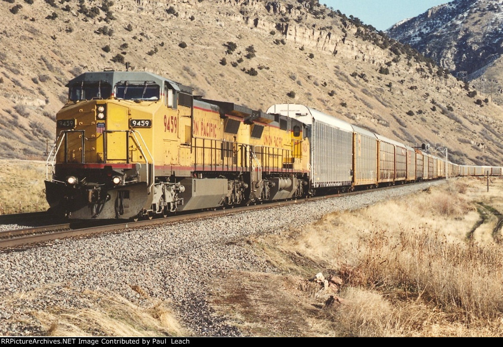 Vehicle train rolls west